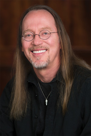 headshot_charlieamos_book_crop_72dpi_rgb